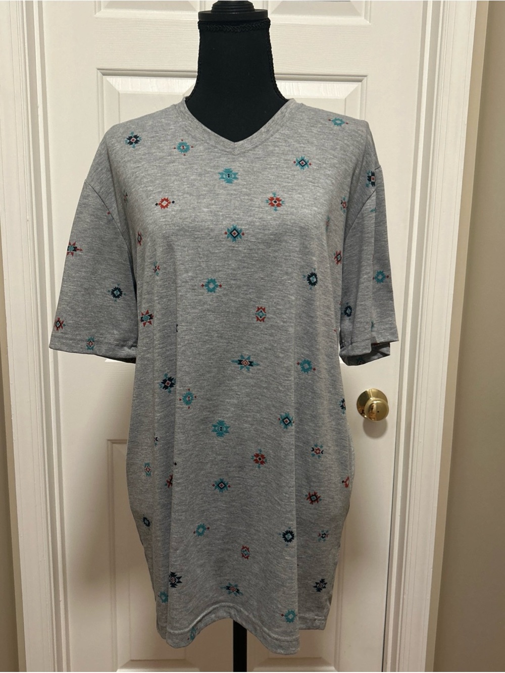 LuLaRoe Irma Gray Western Motif Graphic Print T Shirt Women’s Small